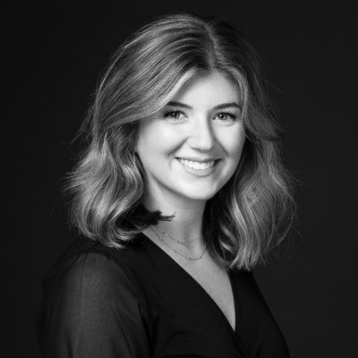 emily-leonard-bw